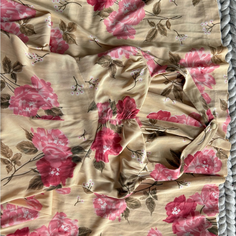 Floral Halter Dress with Pink and Cream Design - Picture 6 of 7